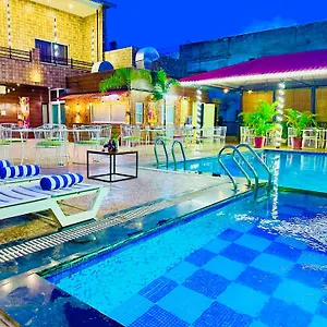Grand Bhagwat, Hotel