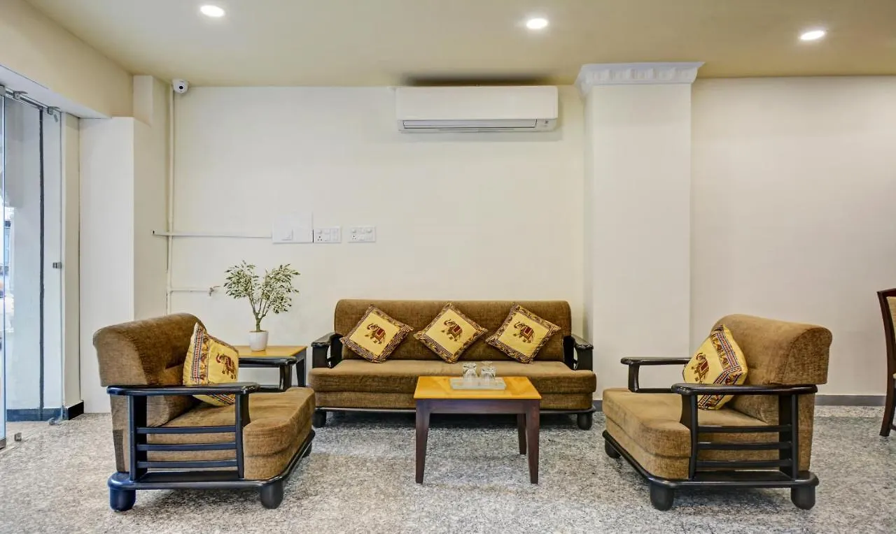 Treebo Jheel Mahal Hotel Udaipur