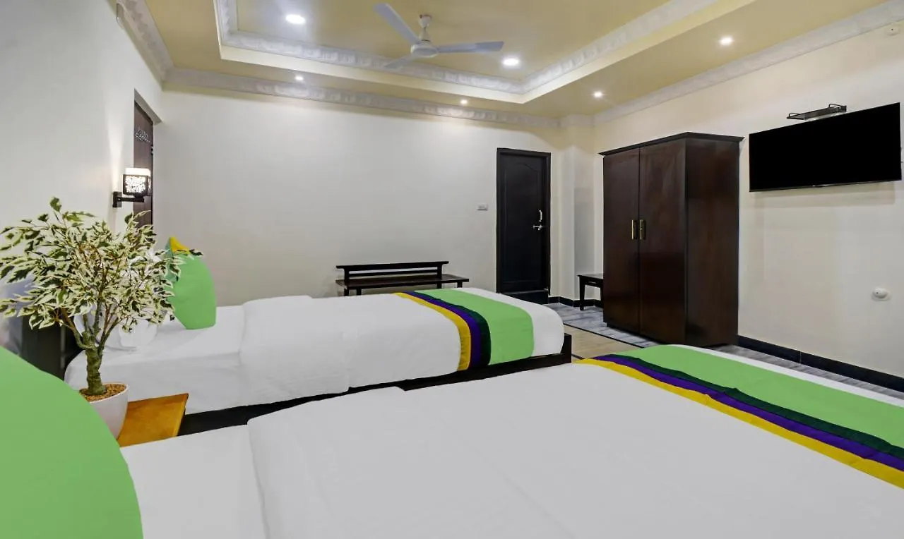 Treebo Jheel Mahal Hotel Udaipur 3*,  India
